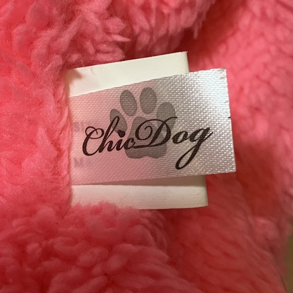 CHICDOG pink puffy VEST dog Sz M (see chart) pre-owned with D-ring slit - Picture 10 of 12